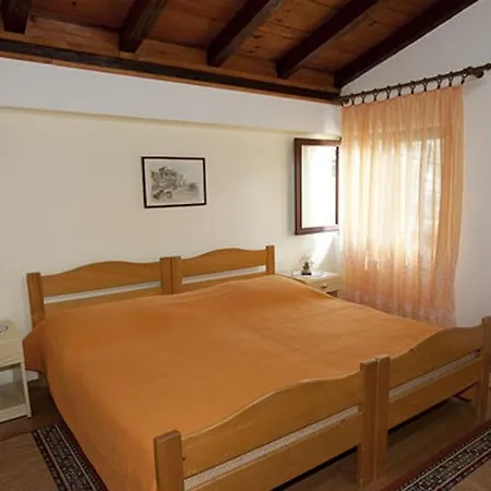 And Roza - 200 M From Sea Guest house