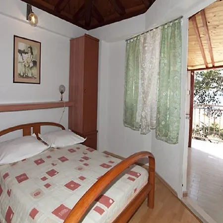 Guest house And Roza - 200 M From Sea 3*