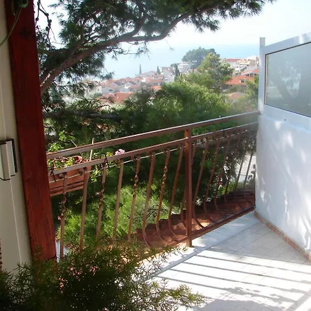 Guest house And Roza - 200 M From Sea