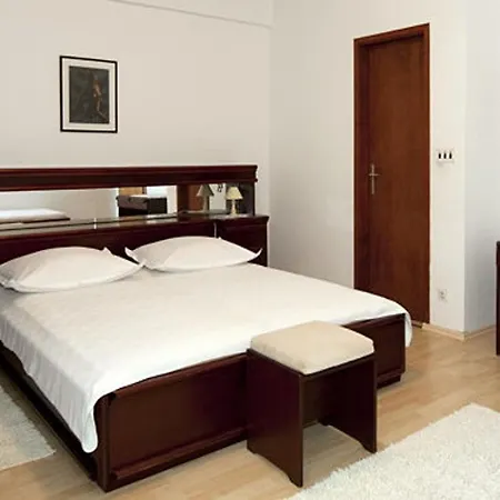 Guest house And Roza - 200 M From Sea 3*