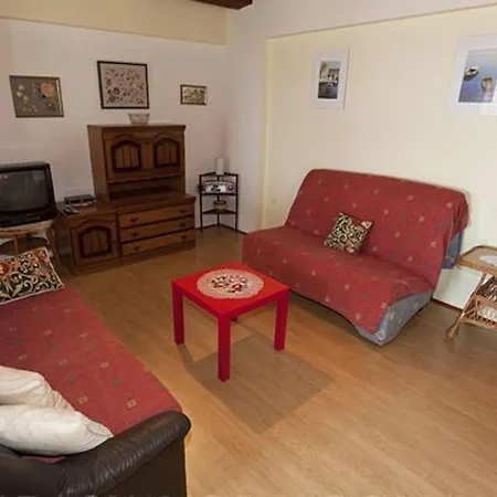 And Roza - 200 M From Sea Guest house